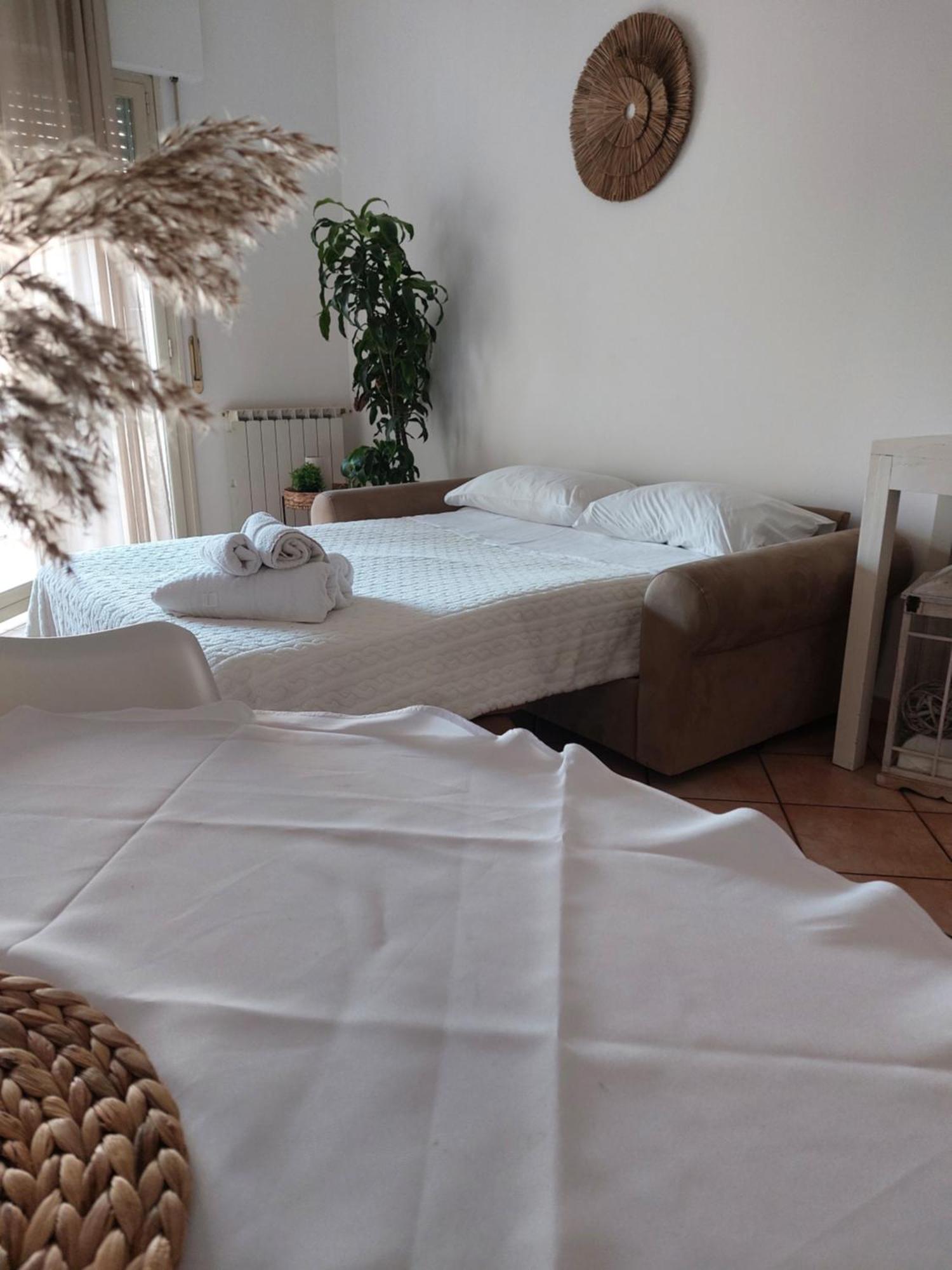 Carrie'S Home - Roma Фьюмичино Экстерьер фото